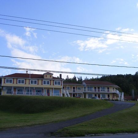 Hotel Motel Bon Accueil Riviere-la-Madeleine Экстерьер фото